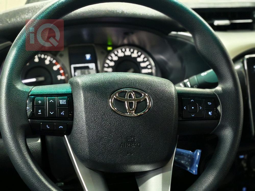 تويوتا هايلوكس